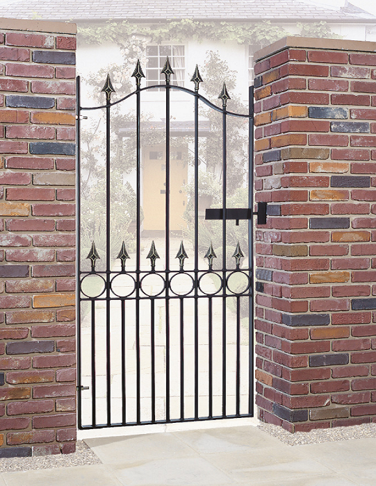 Balmoral side gate design