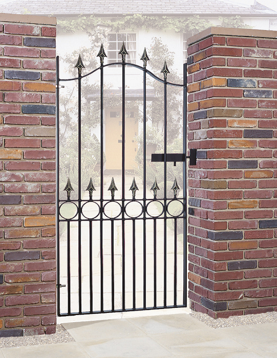 Balmoral metal side gate design