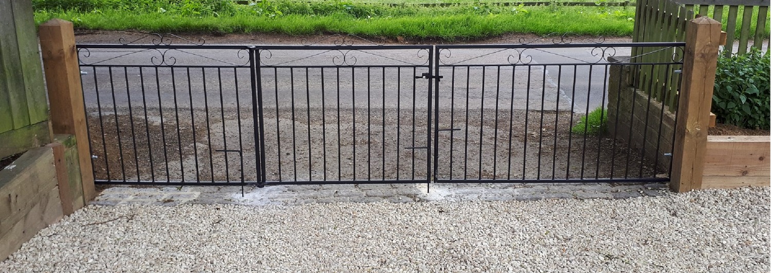 Marlboroug part bi fold metal gates