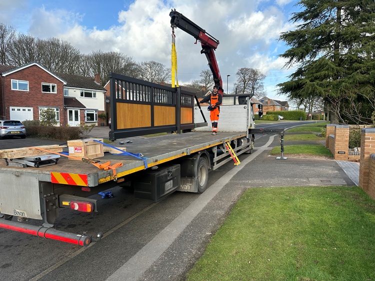Hi-ab delivery and offload