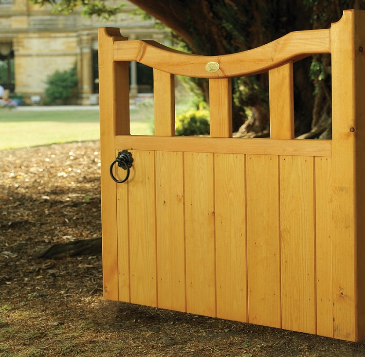 Derbyshire softwood garden gate design