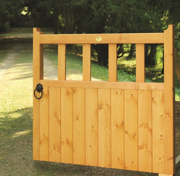 Gloucester wooden garden gate design