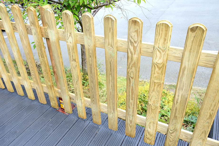 Grange Elite Profiled Picket Fence Panels