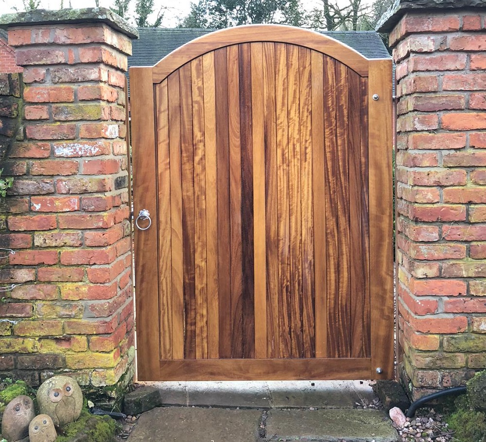 Iroko bespoke arched side gate